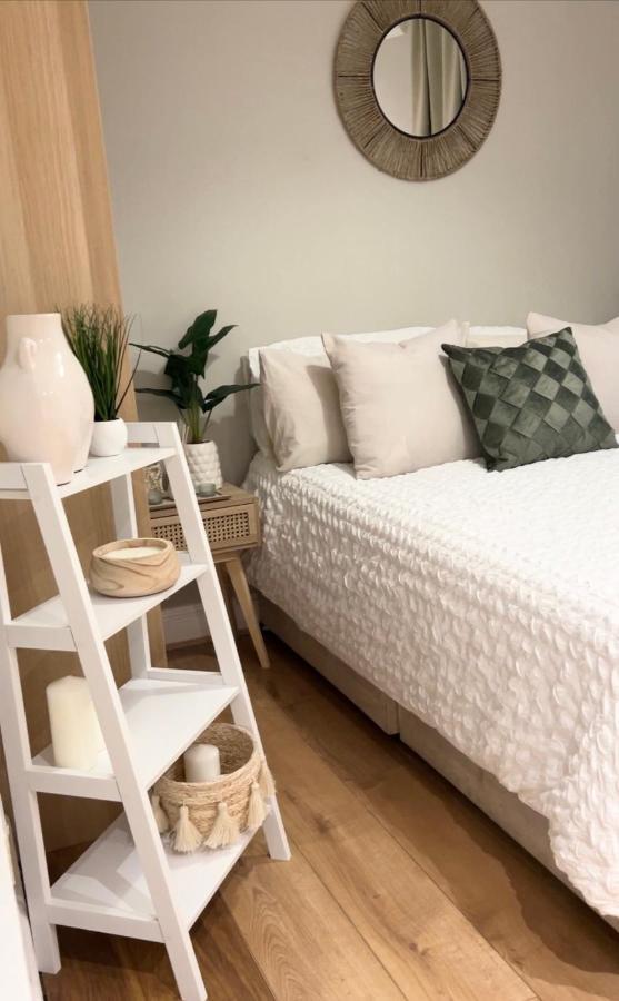 London Property Apartments For Up To 6, Next To Big Ben & London Eye Экстерьер фото